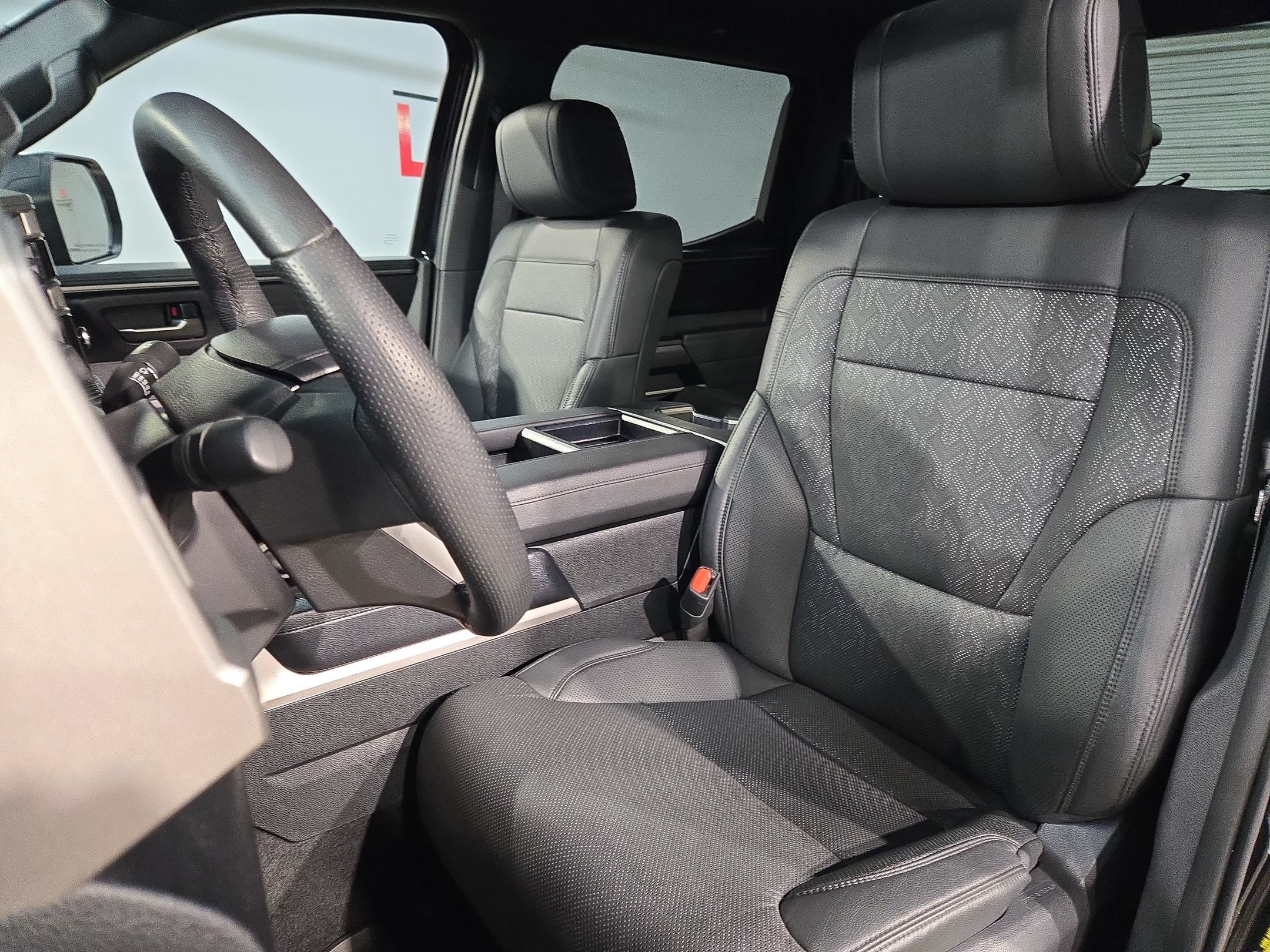 Certified 2025 Toyota Tundra SR5 w/ SR5 Premium Package AWD/4WD image 22