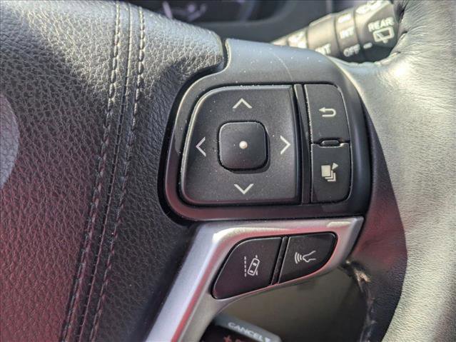 Used 2018 Toyota Highlander XLE image 15