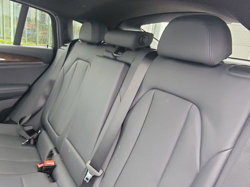 Used 2020 BMW X4 xDrive30i w/ Convenience Package image 15