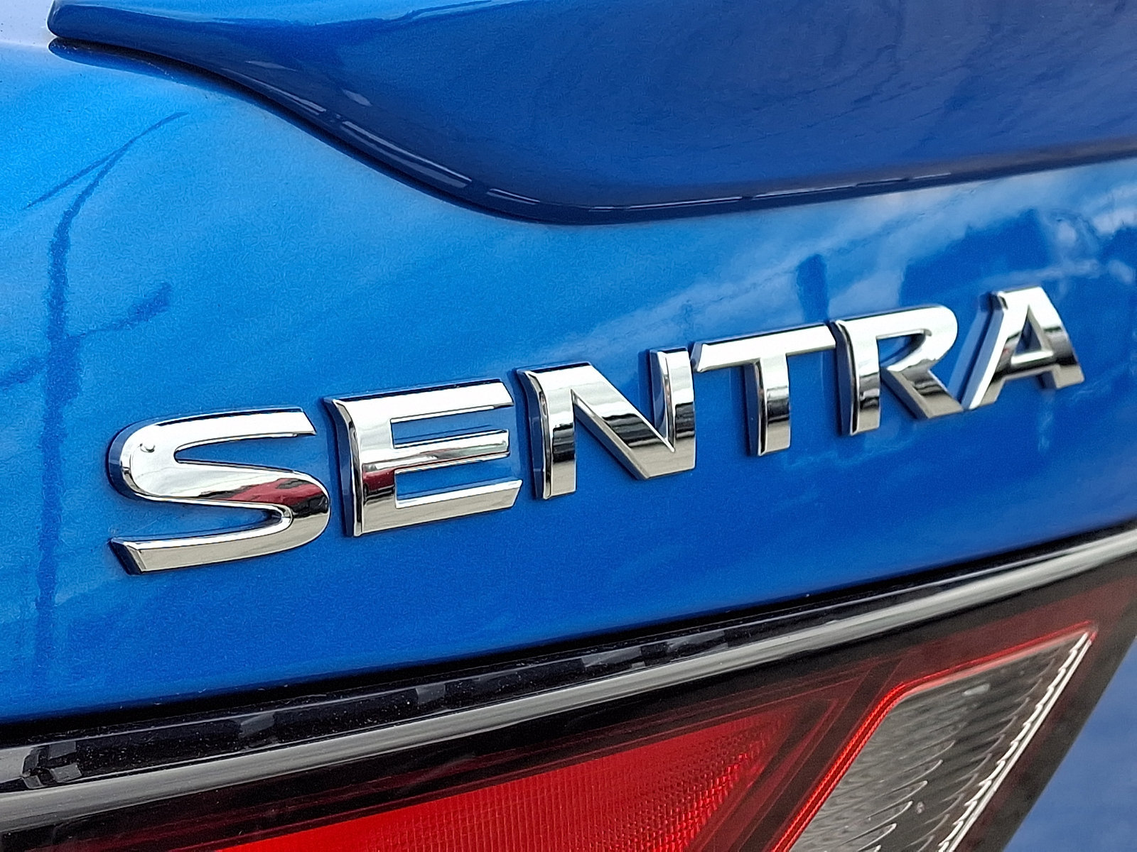 Used 2023 Nissan Sentra SR w/ SR Premium Package FWD image 30