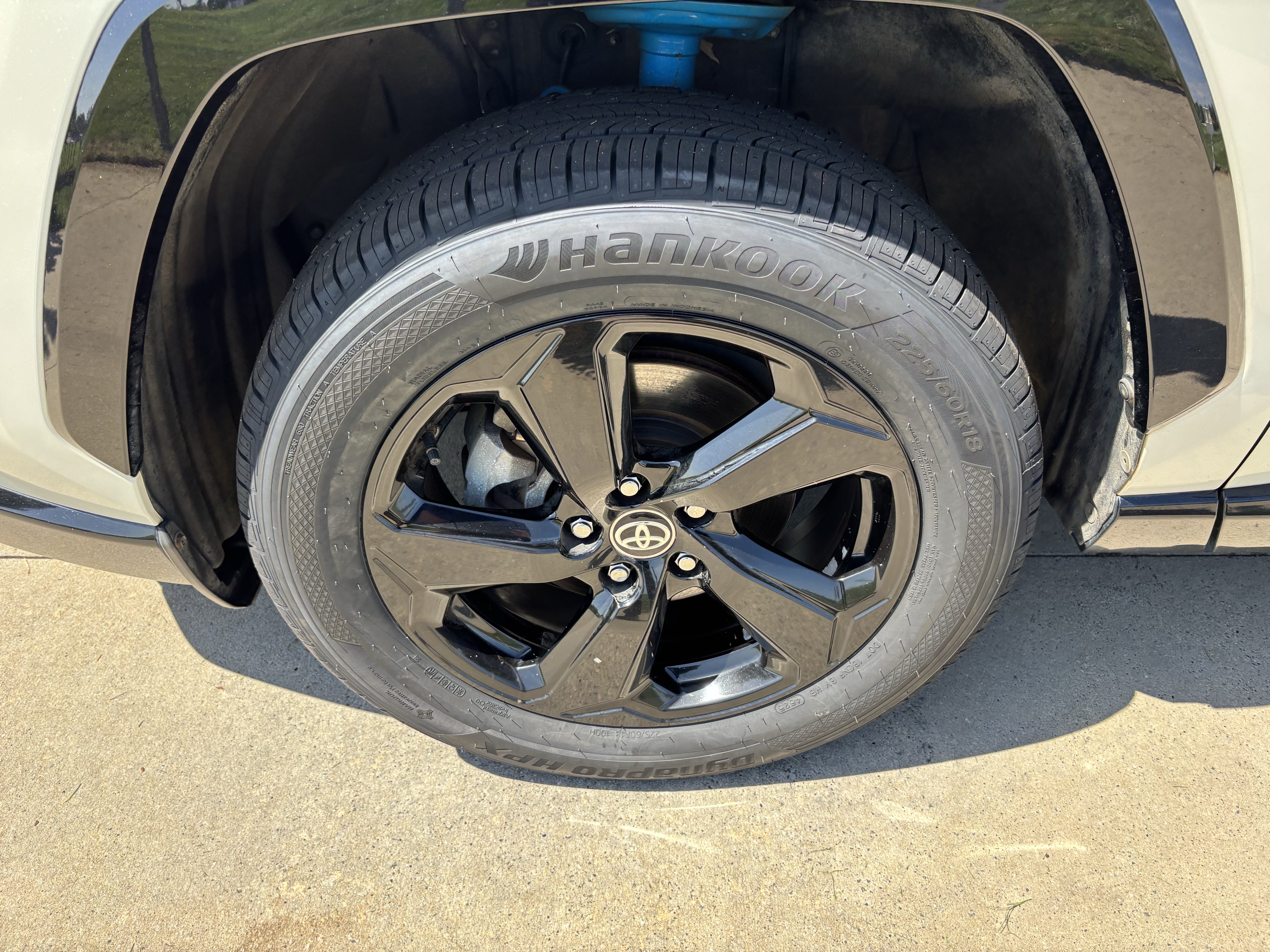 Used 2020 Toyota RAV4 XSE AWD/4WD image 13