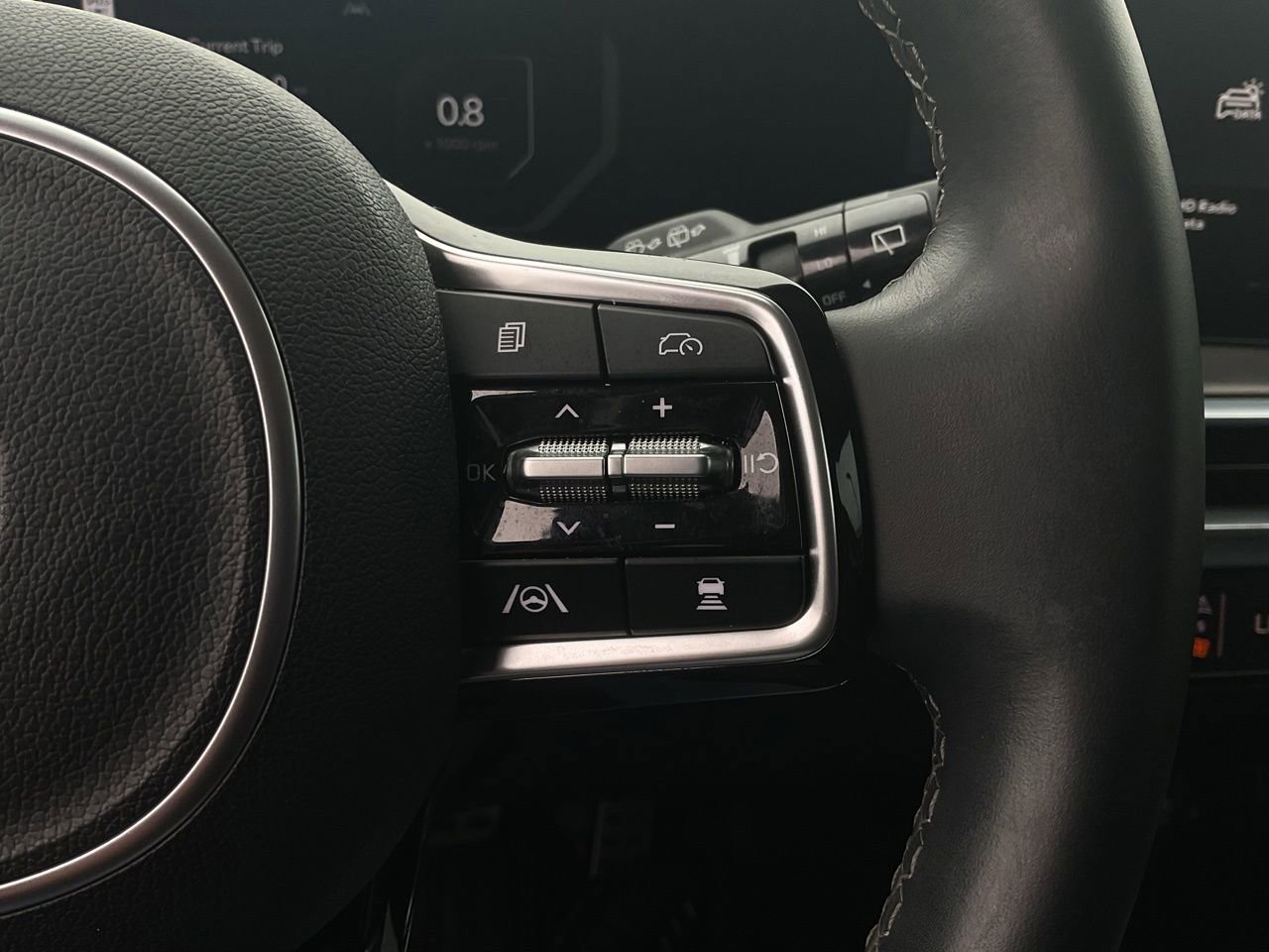 Used 2024 Kia Sorento SX AWD/4WD image 37