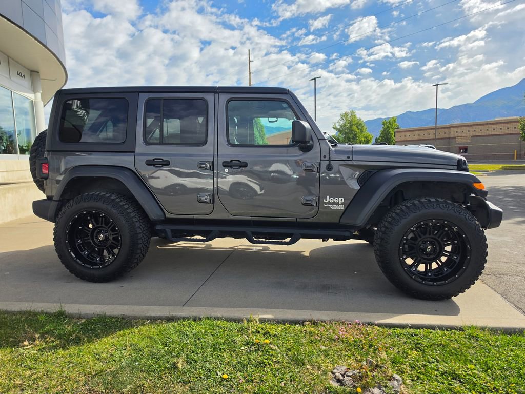 Used 2019 Jeep Wrangler Unlimited Sport S AWD/4WD image 4