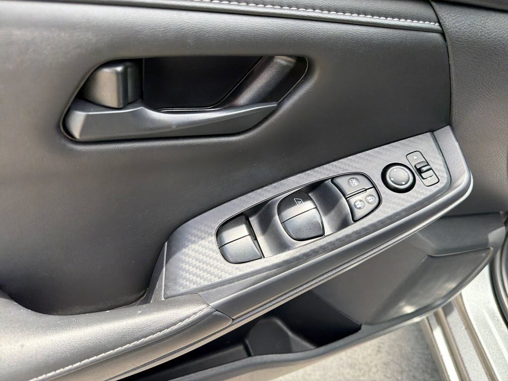 Used 2024 Nissan Sentra S FWD image 16