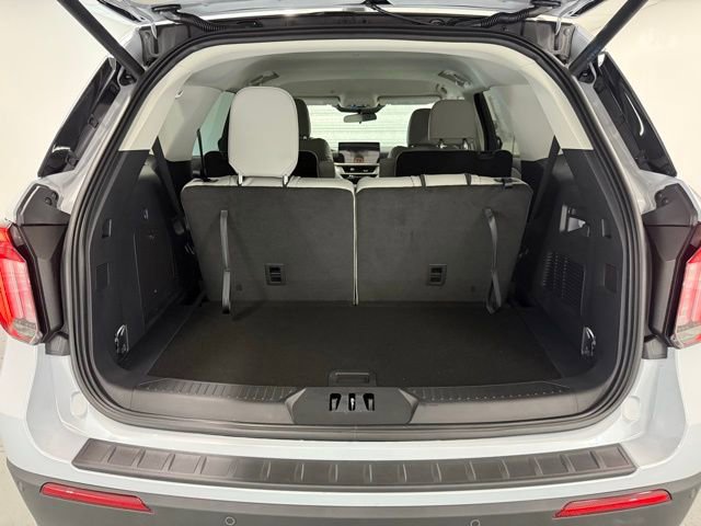 New 2026 Ford Explorer Active w/ Active Comfort Package RWD image 8