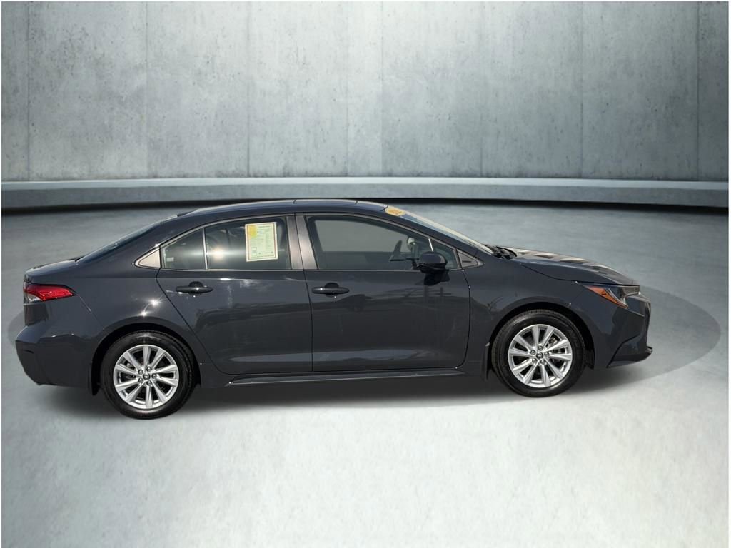 Used 2023 Toyota Corolla LE w/ LE Premium Package image 12