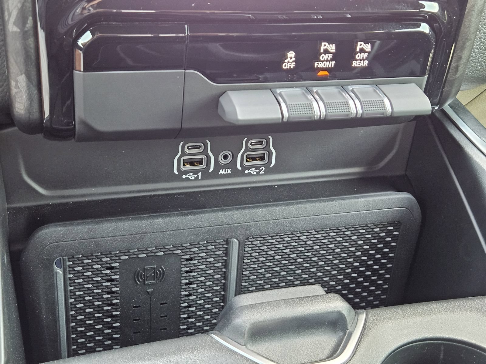 New 2025 RAM 1500 Big Horn AWD/4WD image 17