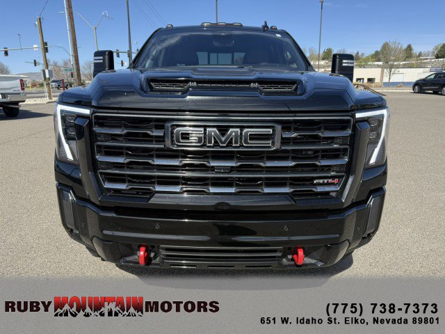 Used 2024 GMC Sierra 2500 AT4 w/ AT4 Premium Plus Package image 2