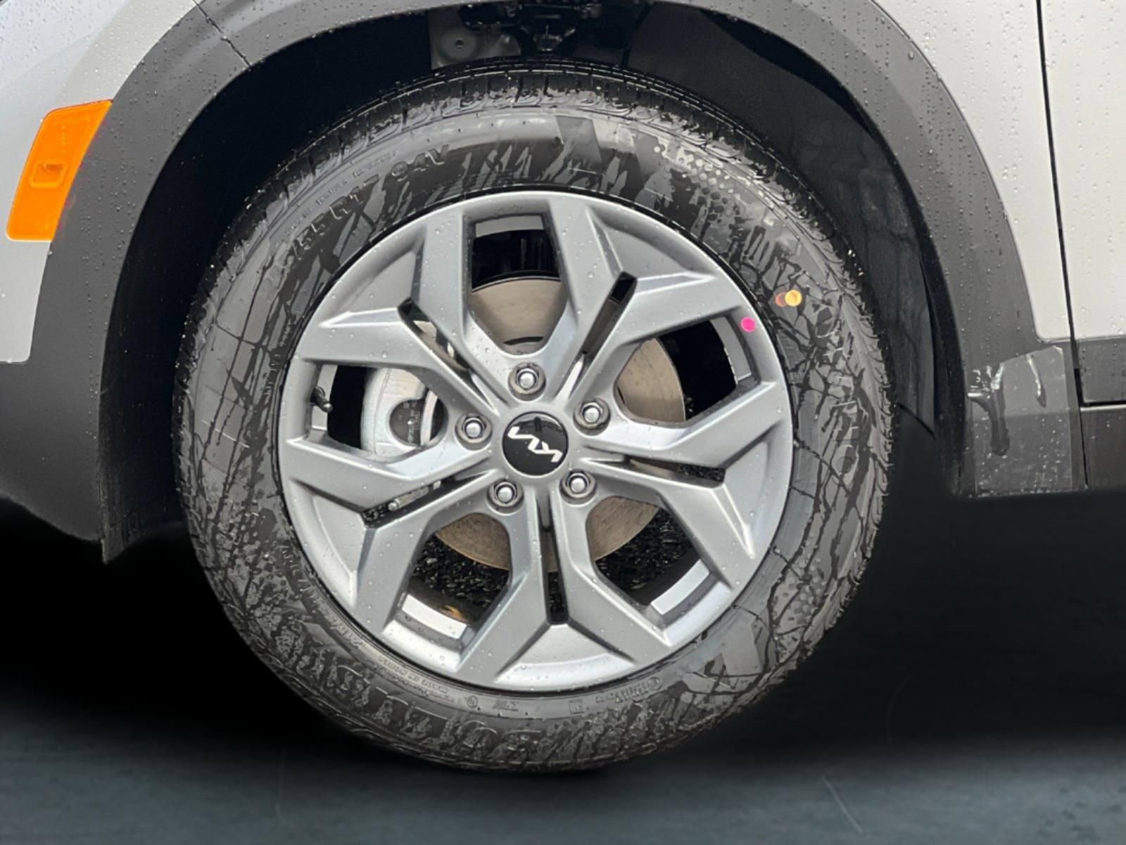 New 2026 Kia Seltos LX image 24