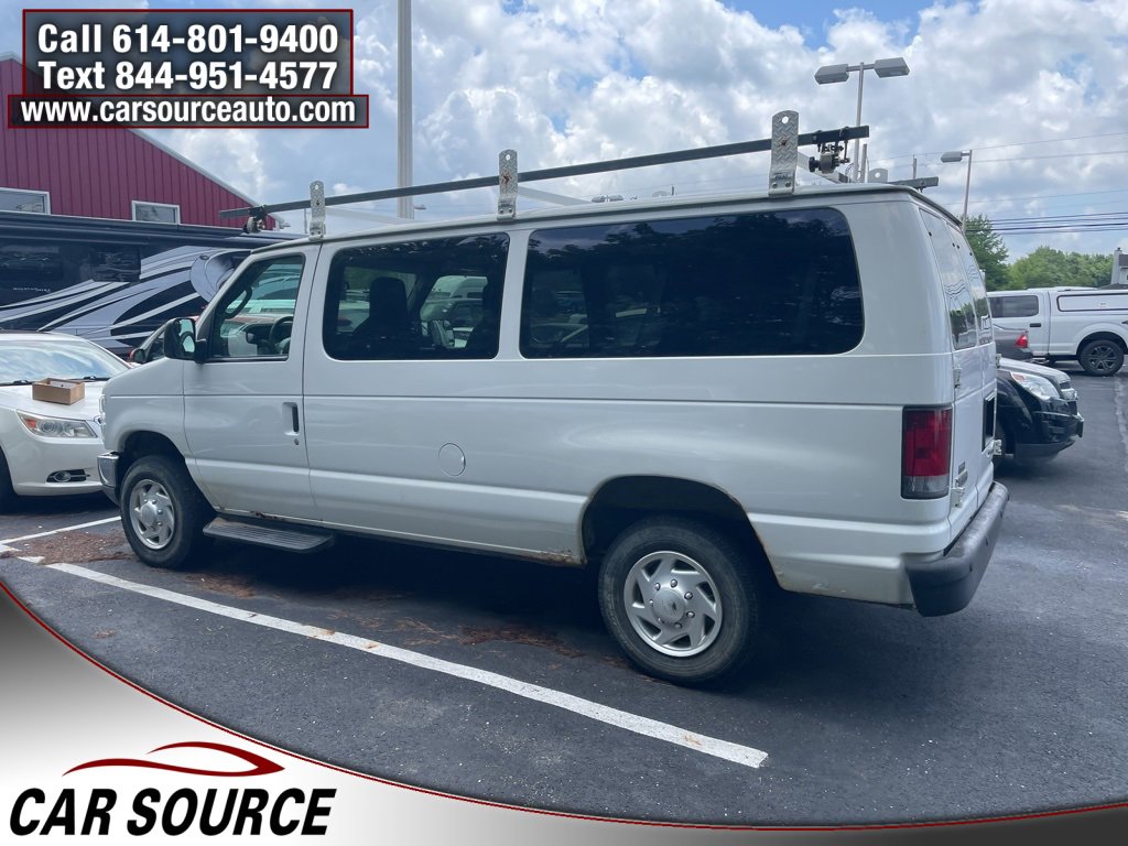 Used 2011 Ford E-350 and Econoline 350 XLT image 5
