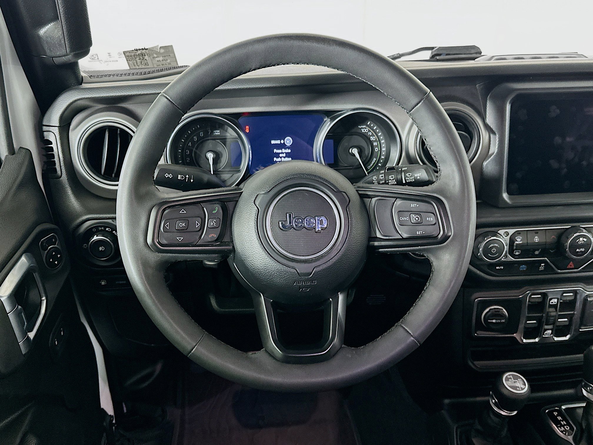 Used 2023 Jeep Wrangler Unlimited w/ Sun & Screen Package AWD/4WD image 18