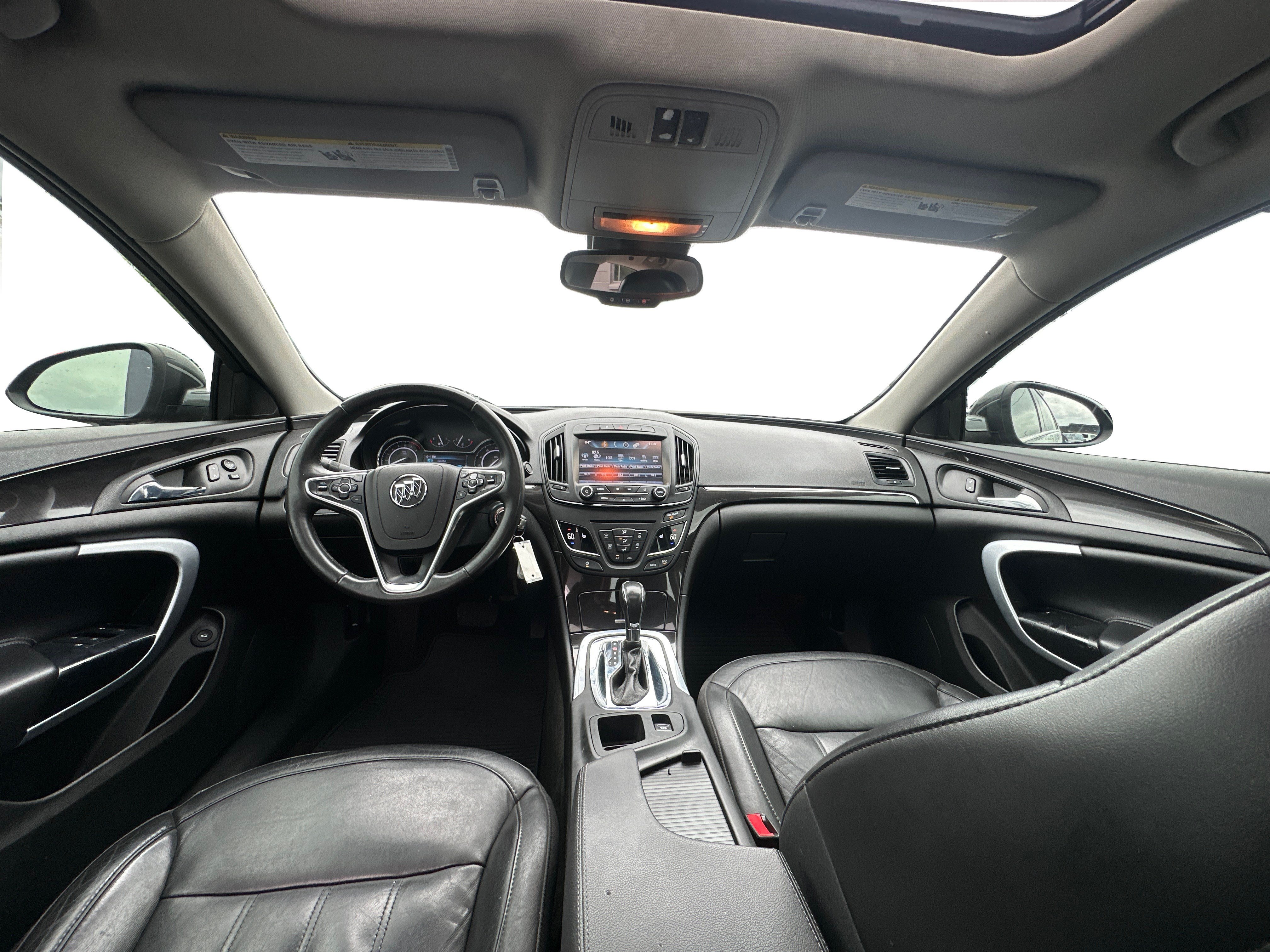 Used 2017 Buick Regal Sport Touring FWD image 12