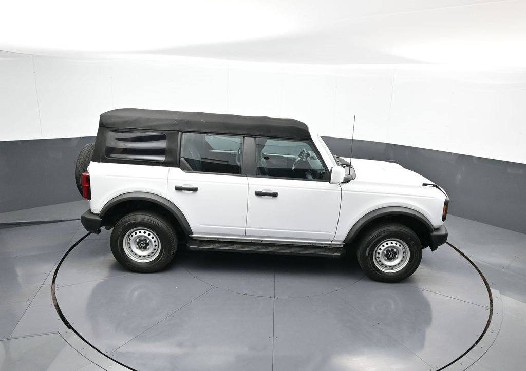 Used 2021 Ford Bronco Base image 39