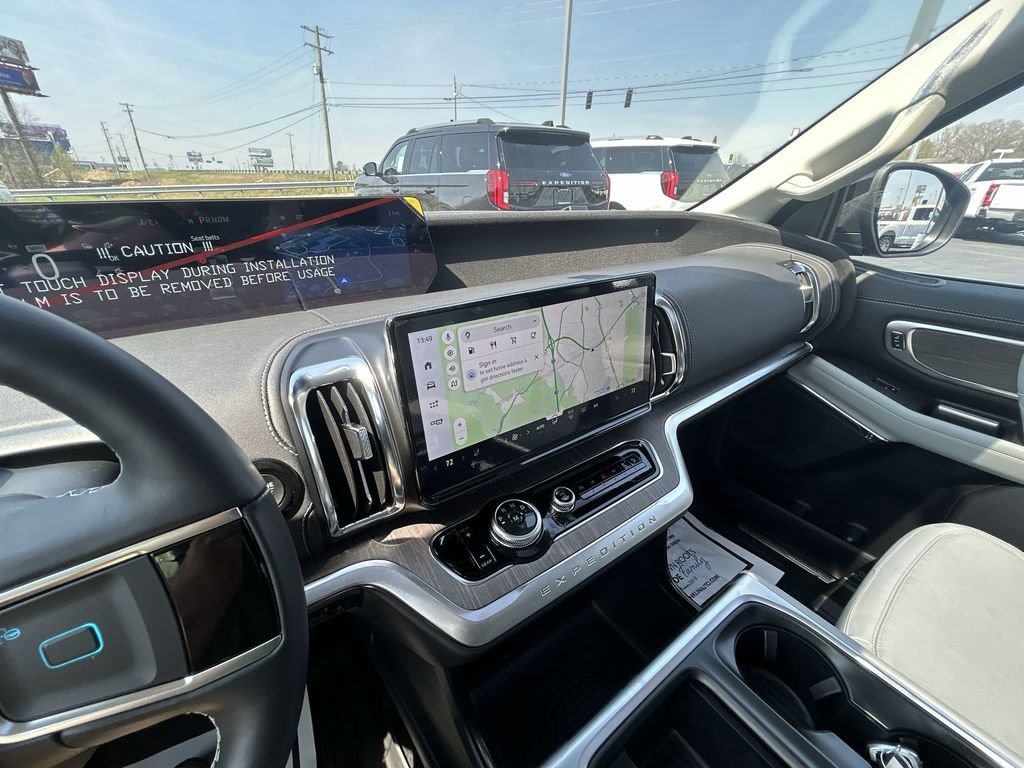 New 2026 Ford Expedition Platinum image 12