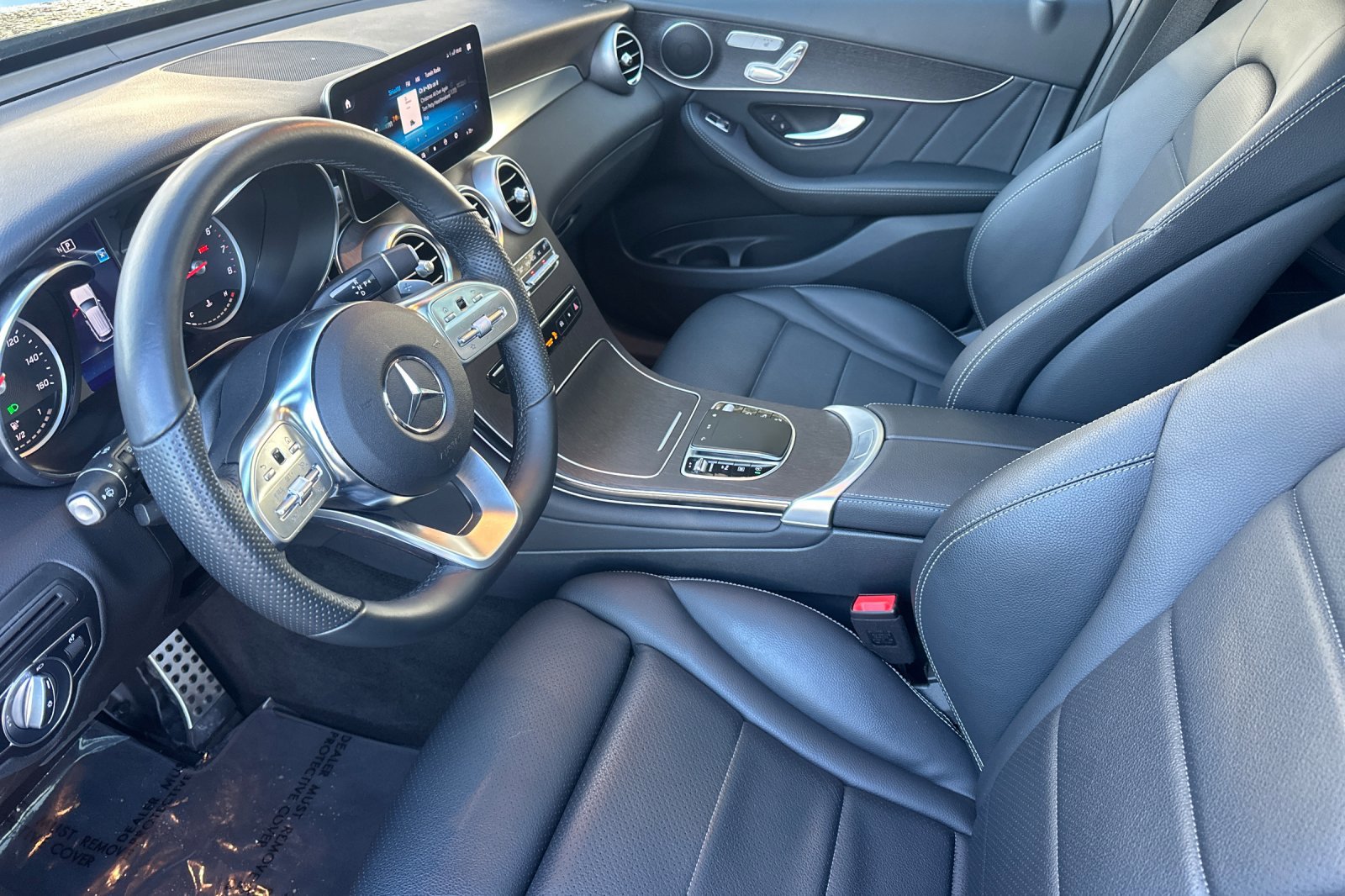 Used 2022 Mercedes-Benz GLC 300 4MATIC image 10