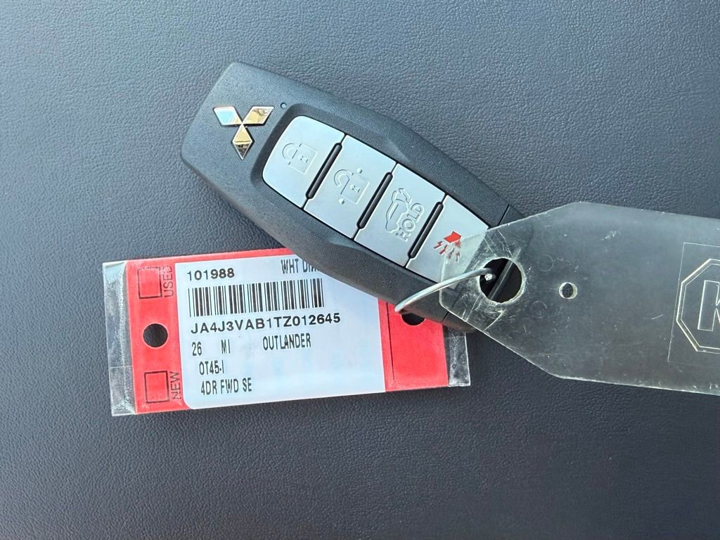 New 2026 Mitsubishi Outlander SE image 39