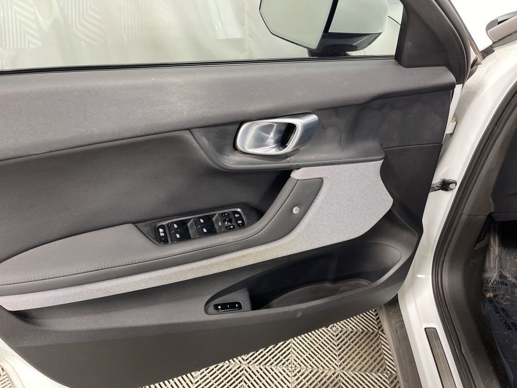 Used 2022 Polestar Polestar 2 w/ Plus Package image 17