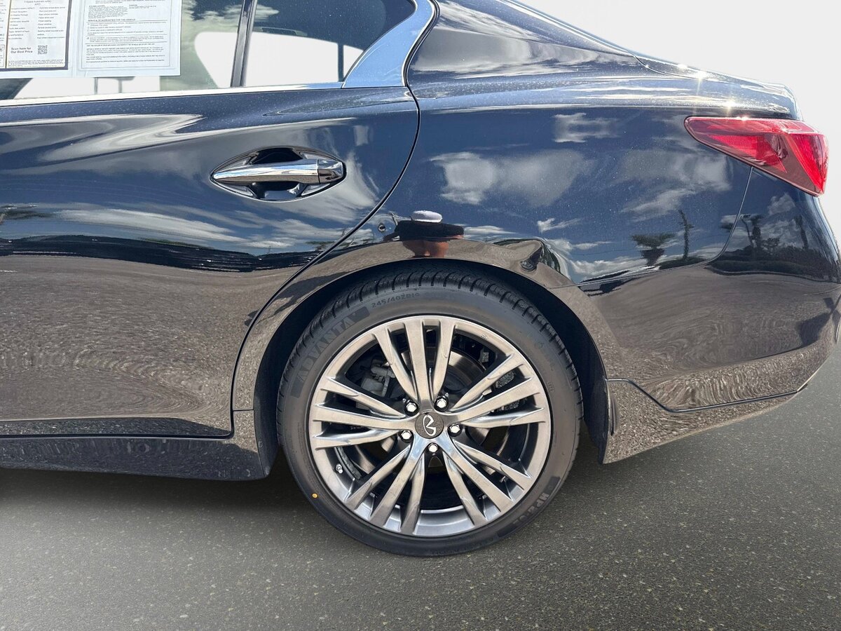Used 2020 INFINITI Q50 Edition 30 w/ All Weather Package AWD/4WD image 9
