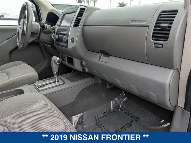 Used 2019 Nissan Frontier SV image 23