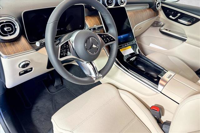 Used 2026 Mercedes-Benz GLC 300 4MATIC image 9