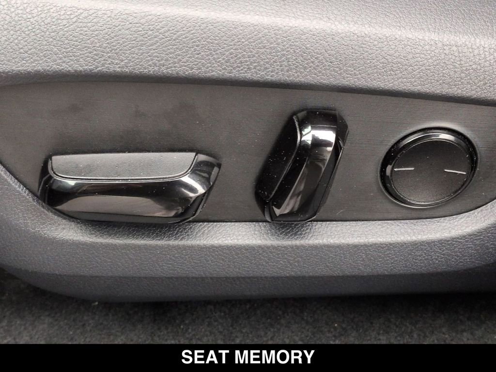 Used 2025 Lexus RX 350 Premium w/ Convenience Package image 22