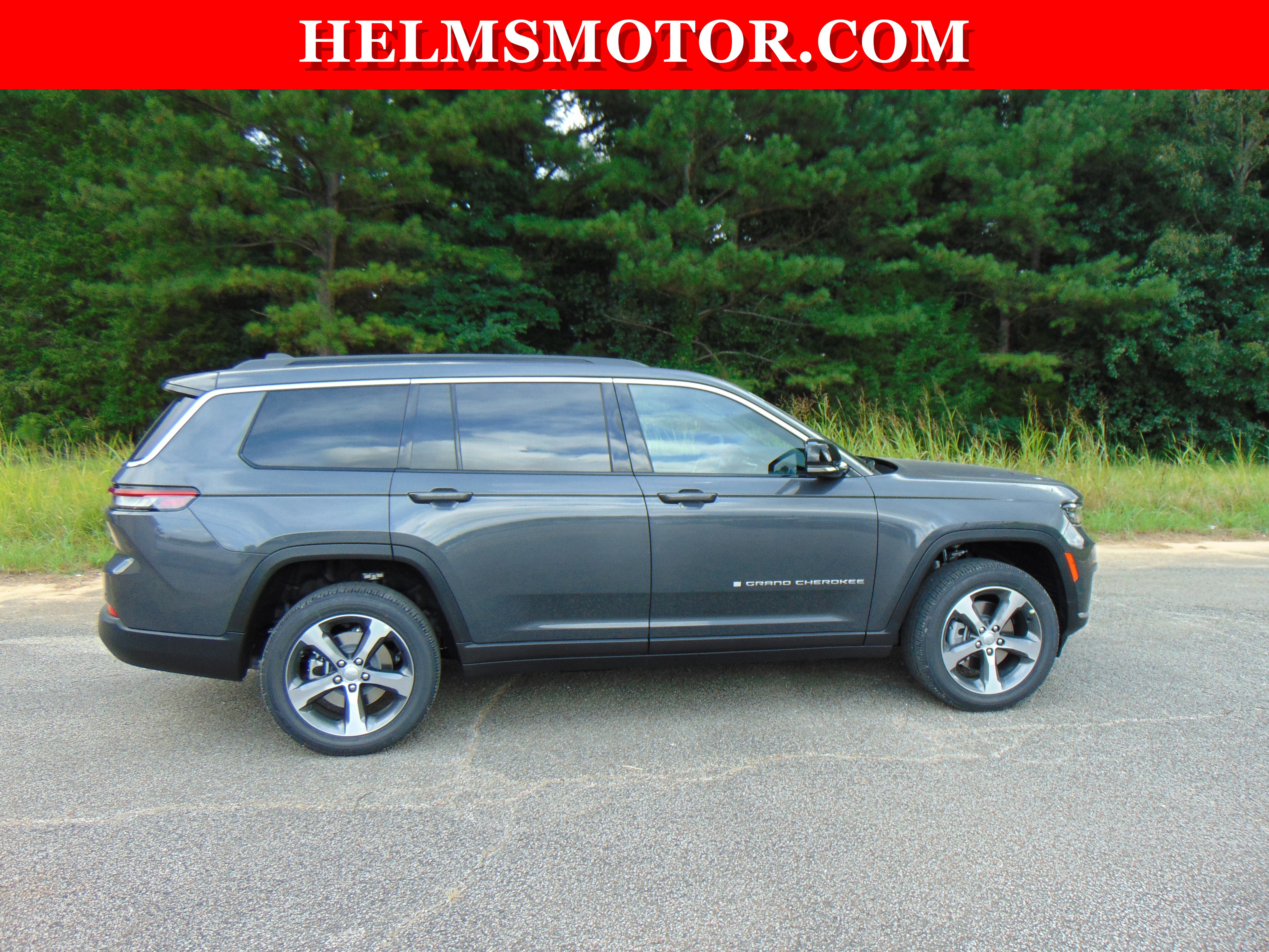 Certified 2024 Jeep Grand Cherokee L Limited w/ Luxury Tech Group II image 12