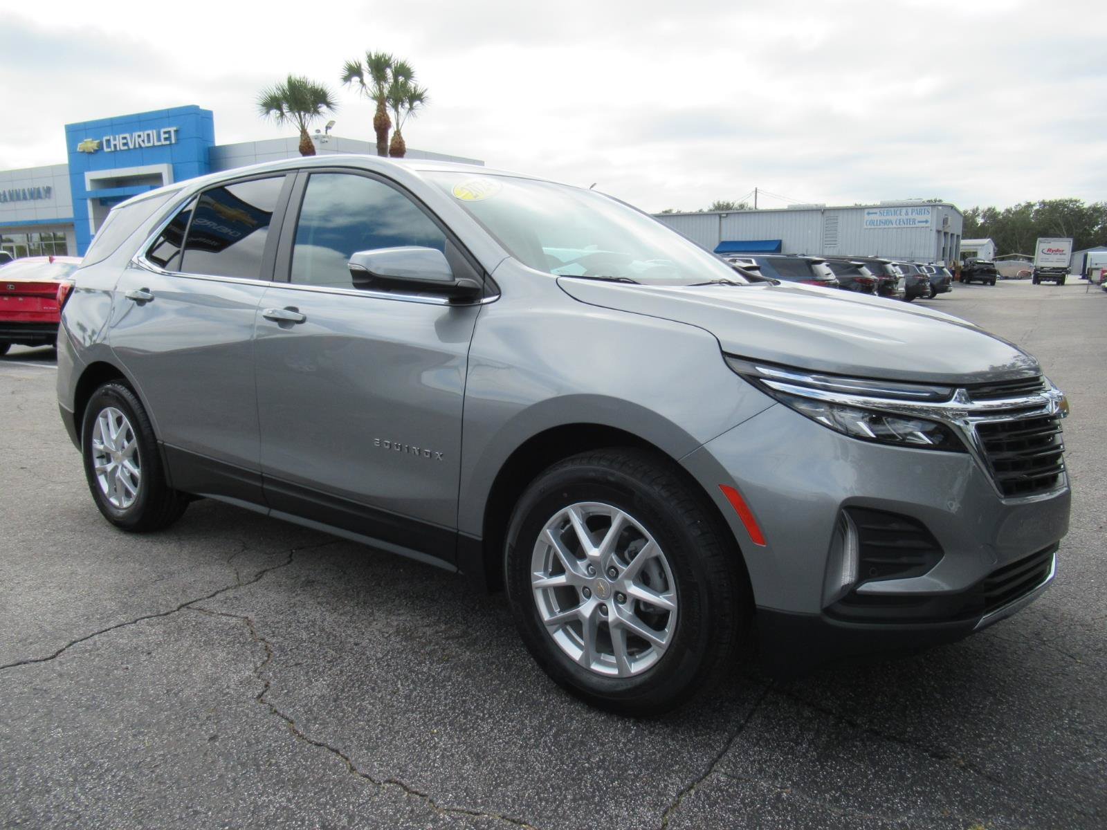 Used 2024 Chevrolet Equinox LT FWD image 5