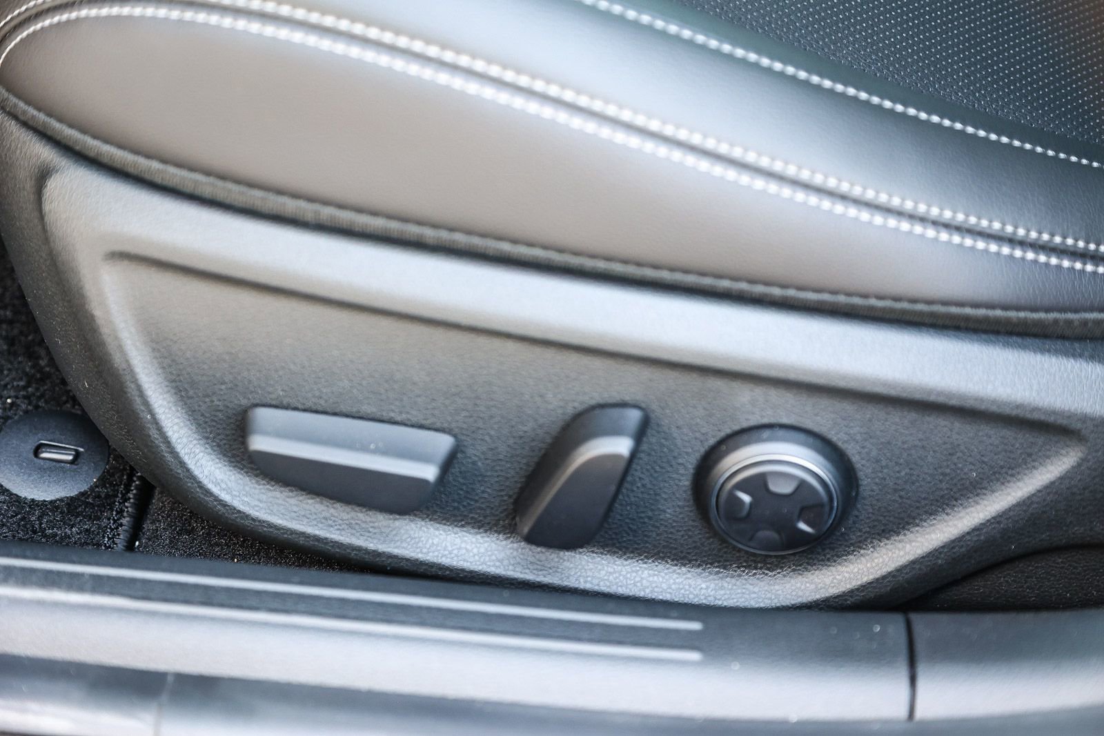 New 2026 Genesis G70 2.5T image 22