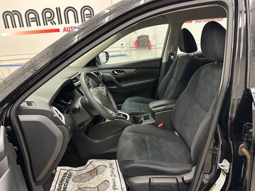 Used 2016 Nissan Rogue S AWD/4WD image 19