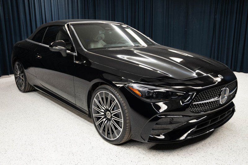 New 2027 Mercedes-Benz CLE 450 4MATIC Cabriolet image 3