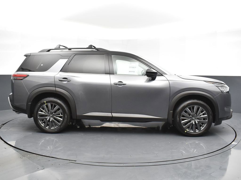 Certified 2025 Nissan Pathfinder SL w/ SL Premium Package image 4