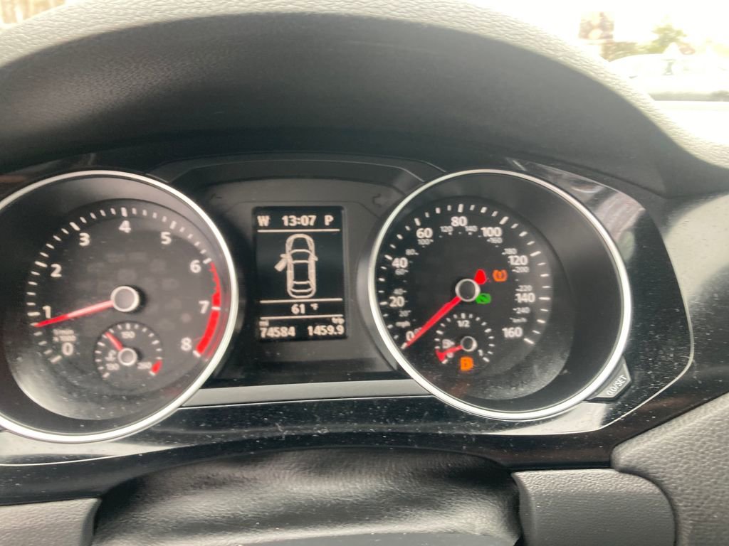 Used 2017 Volkswagen Jetta SEL image 19