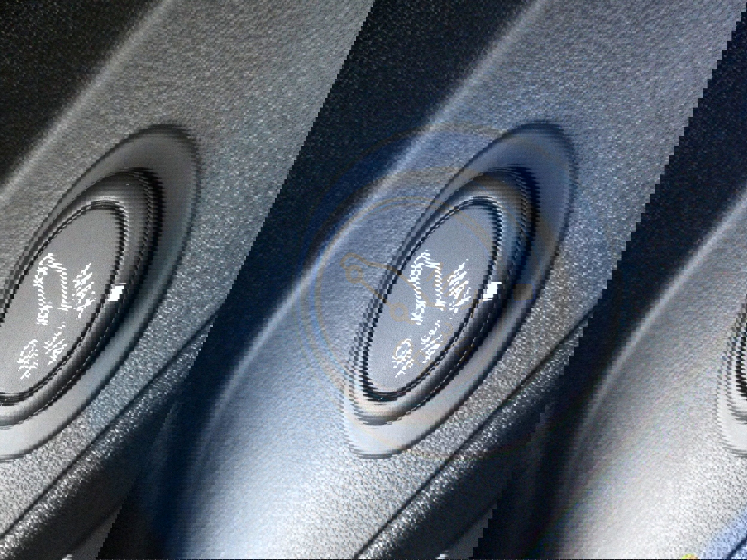 Used 2024 Chevrolet Equinox LT image 34