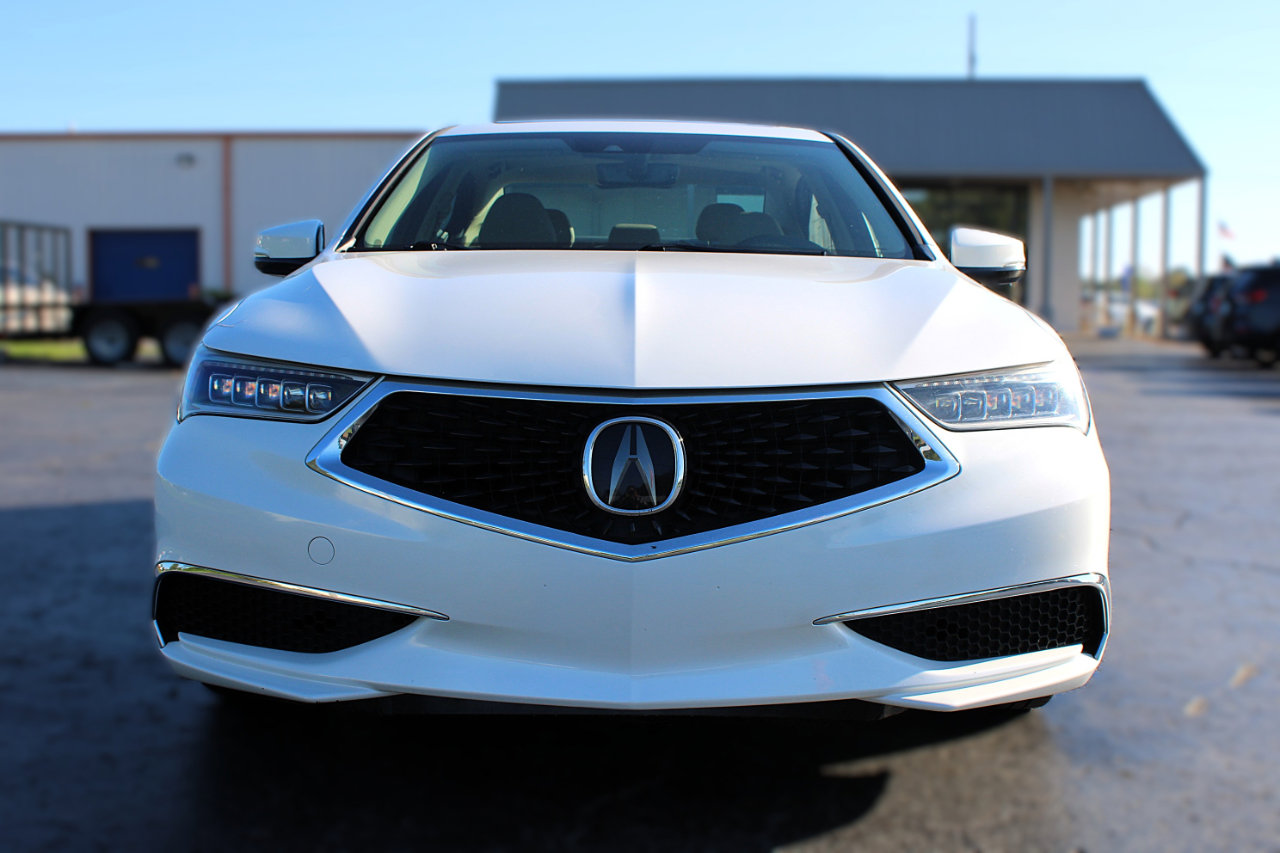Used 2018 Acura TLX image 2