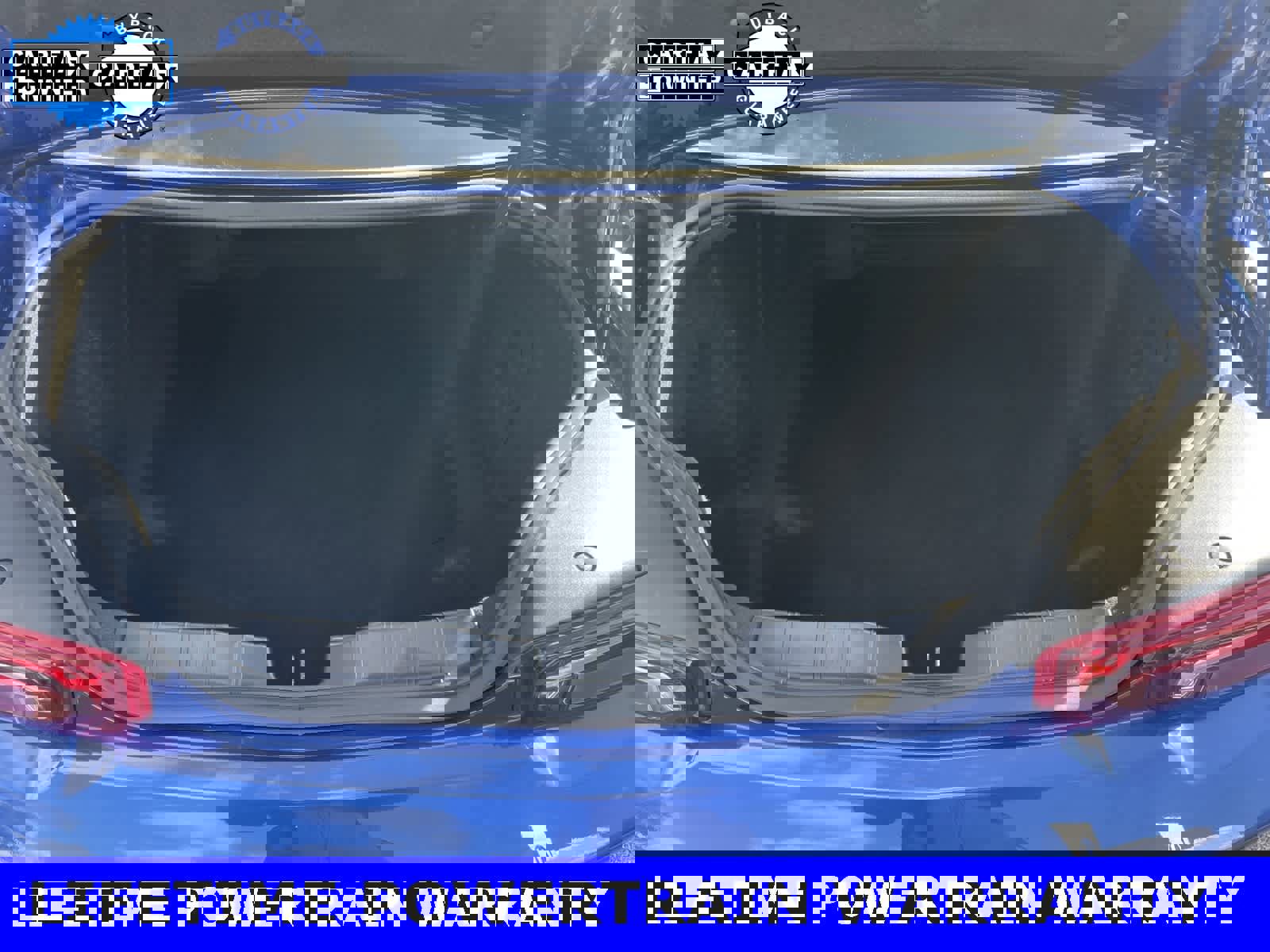 Used 2021 Chevrolet Camaro LT w/ Technology Package image 24