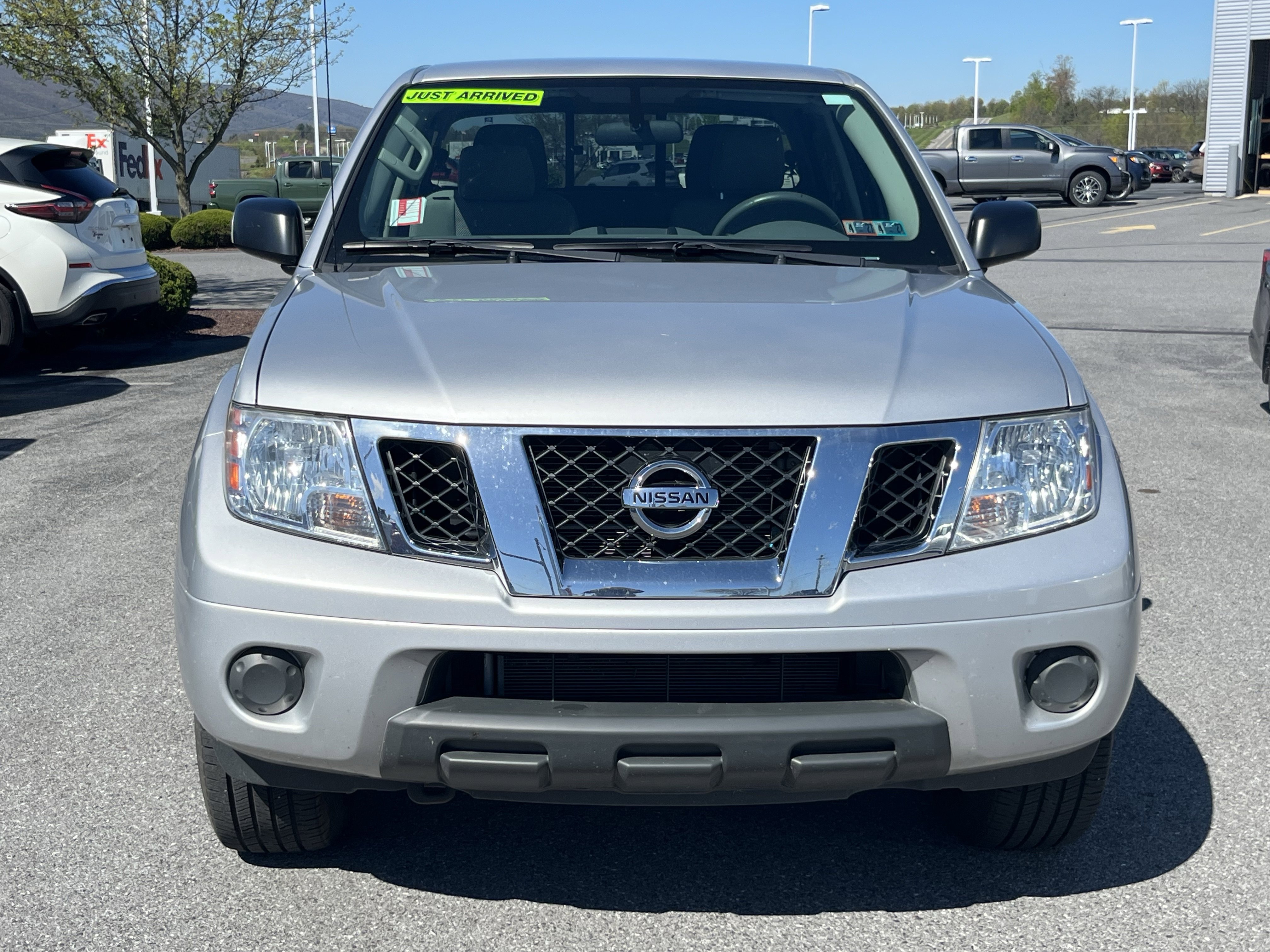 Used 2020 Nissan Frontier SV w/ SV Utility Package AWD/4WD image 10