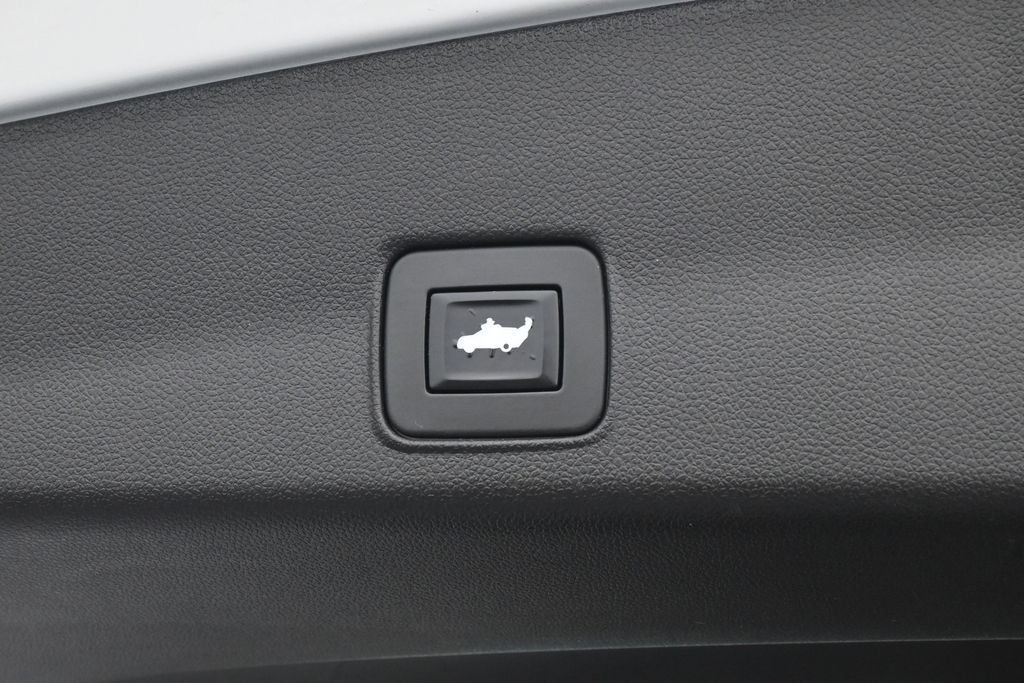 Used 2021 Chevrolet TrailBlazer LT w/ Sun and Liftgate Package FWD image 36