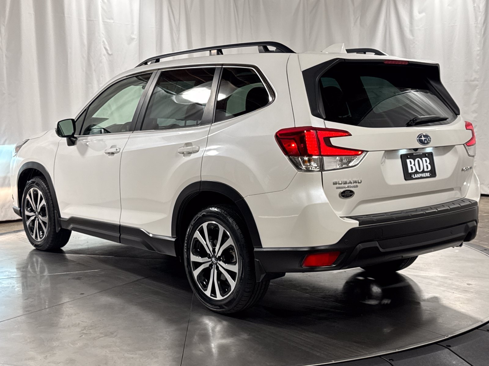 Used 2023 Subaru Forester Limited AWD/4WD image 9