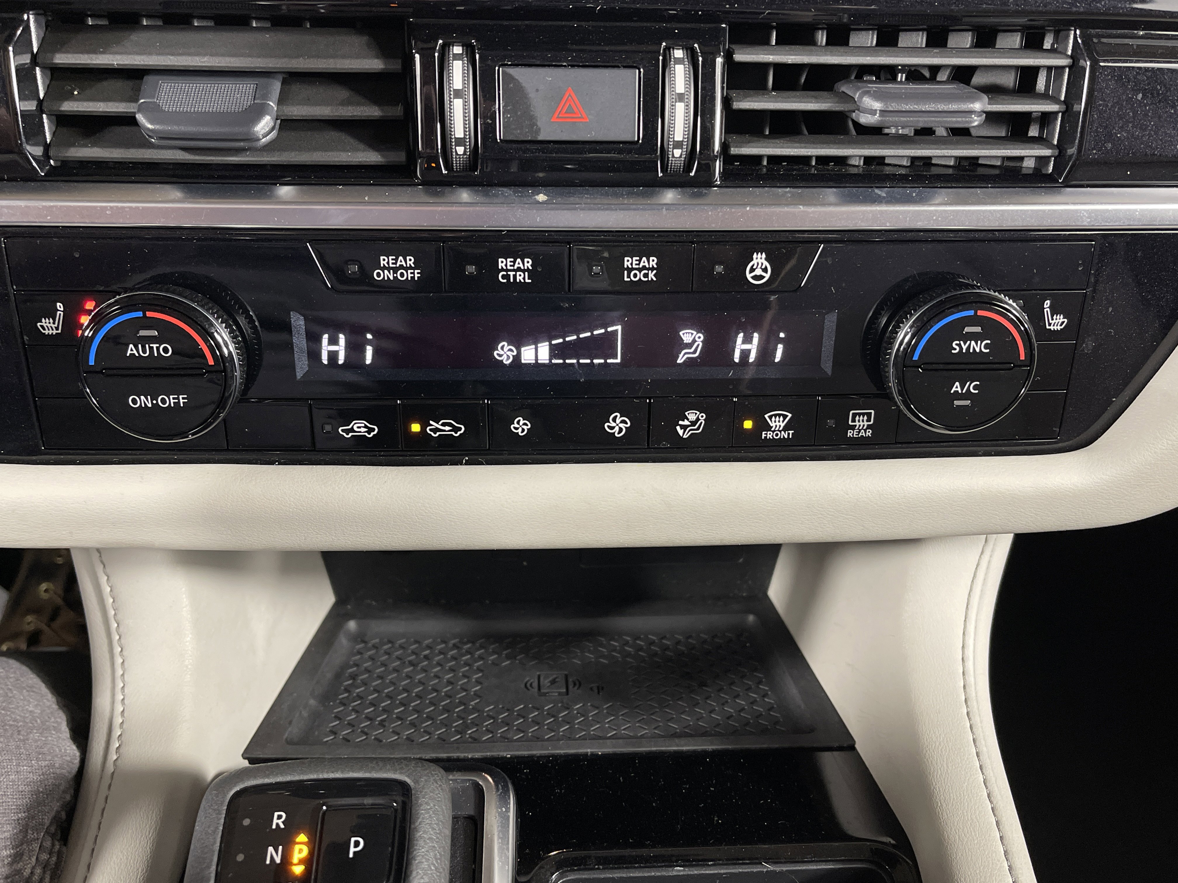 Used 2023 Nissan Pathfinder SL image 25