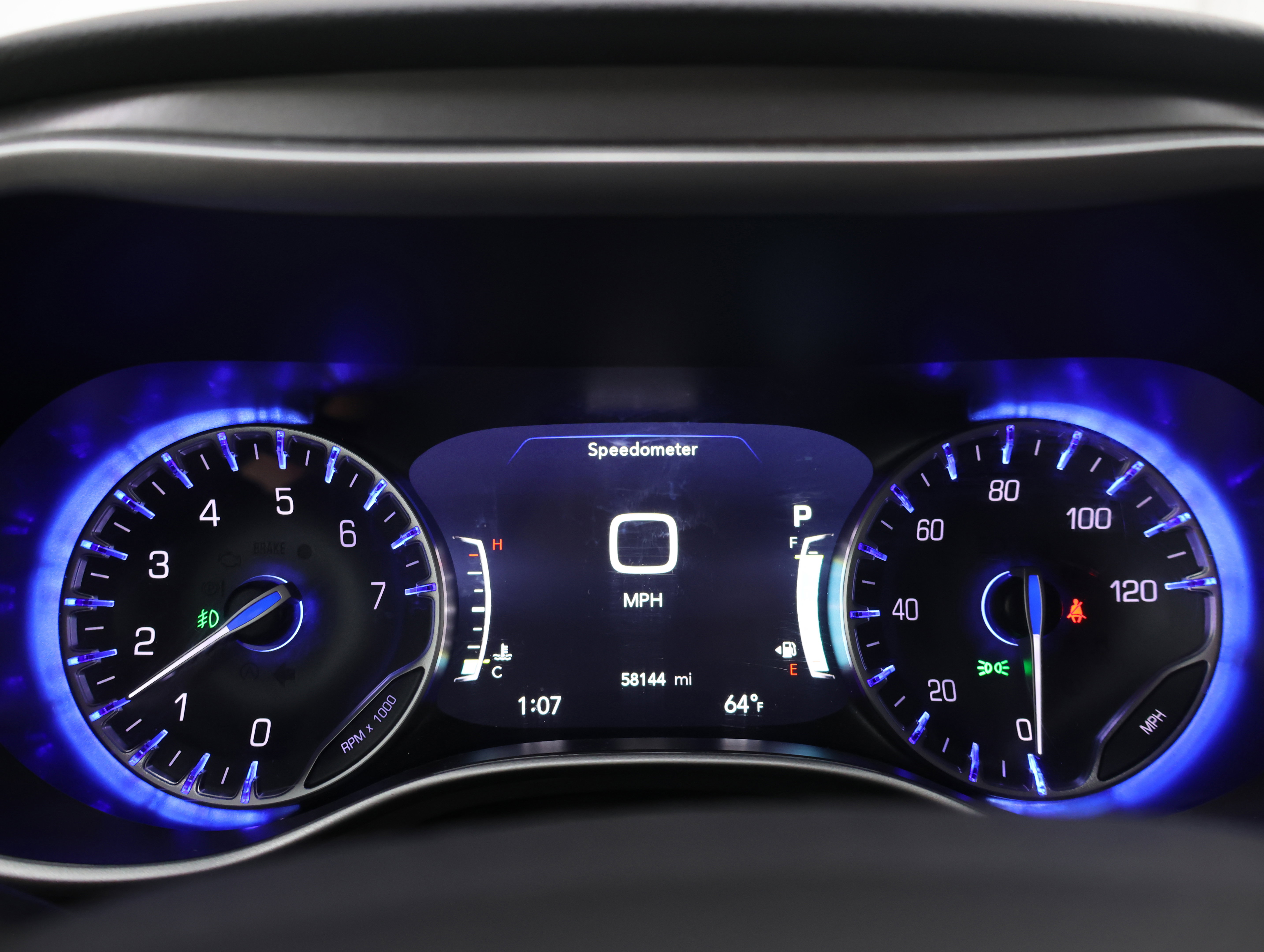 Used 2024 Chrysler Pacifica Touring-L FWD image 11