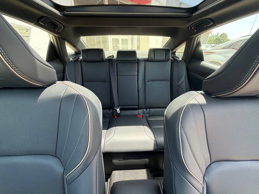 New 2026 Toyota Crown Platinum AWD/4WD image 25