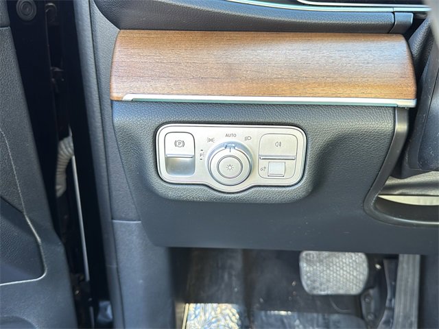 Used 2021 Mercedes-Benz GLE 350 4MATIC image 23