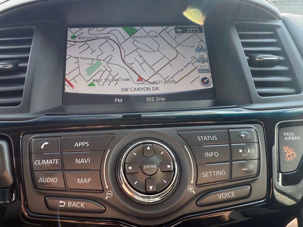 Used 2020 Nissan Pathfinder SV image 25