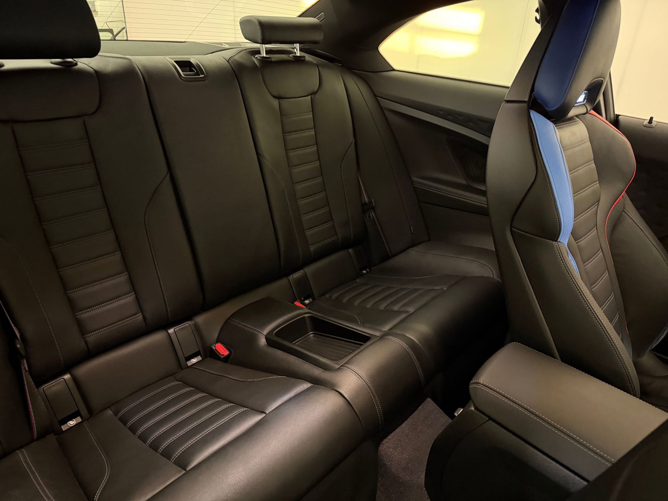 Used 2024 BMW M2 w/ Lighting Package image 29