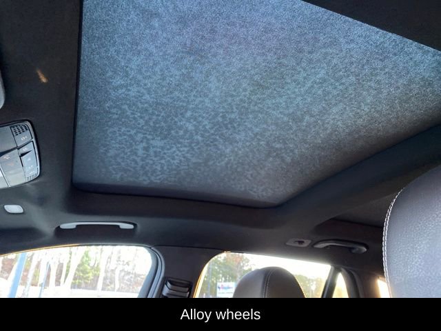 Used 2018 Mercedes-Benz GLC 300 4MATIC image 15