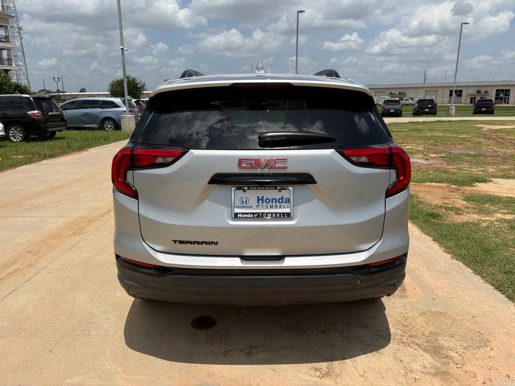 Used 2021 GMC Terrain SLE w/ Driver Convenience Package FWD image 7