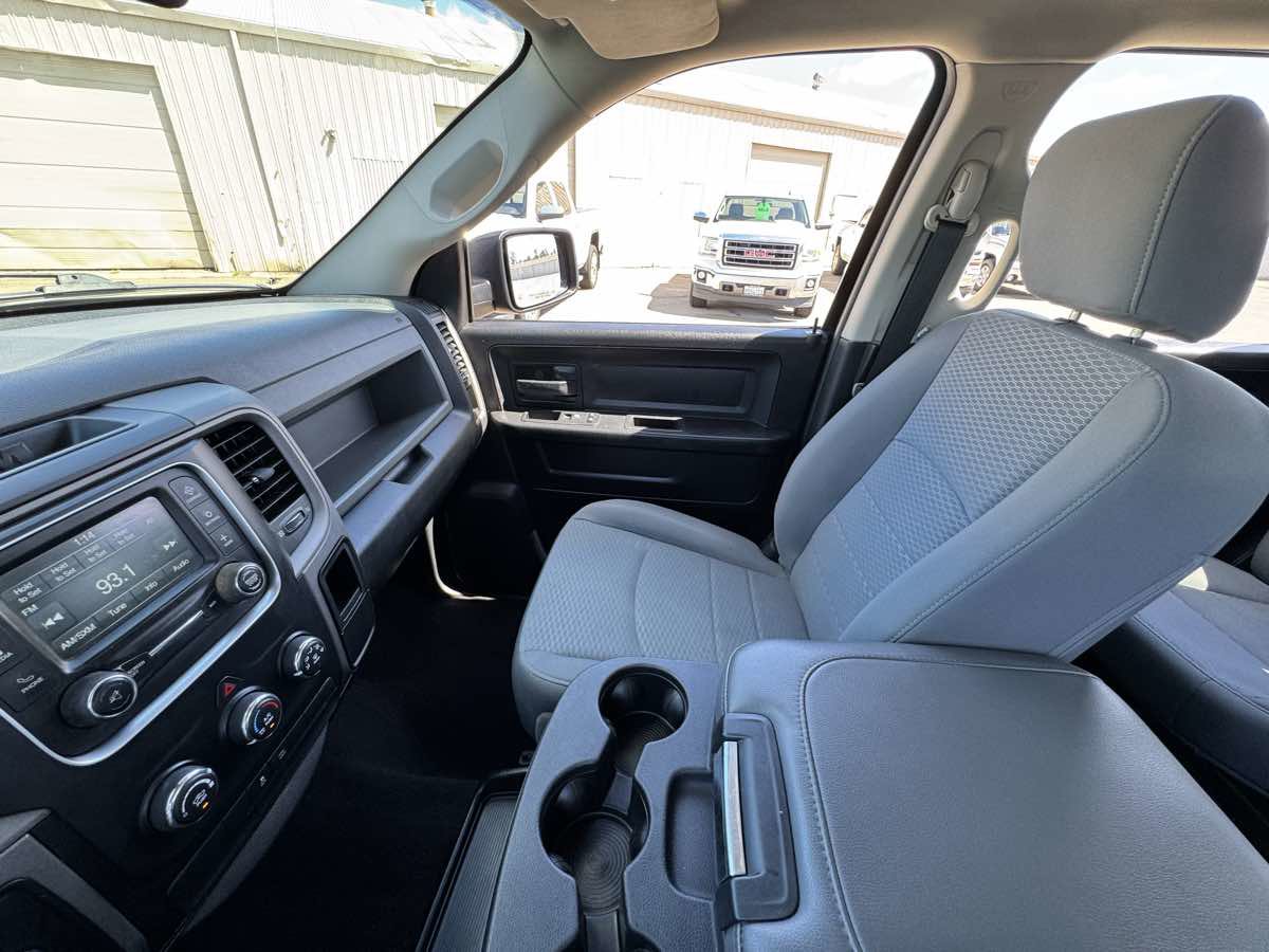 Used 2014 RAM 1500 Express w/ Black Ram 1500 Express Group AWD/4WD image 29