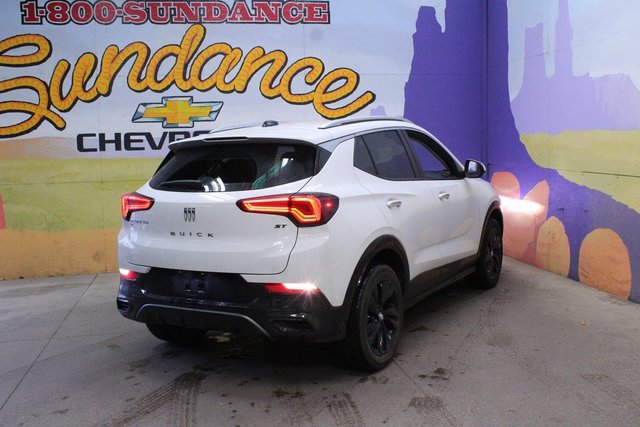 Used 2024 Buick Encore GX Sport Touring image 8