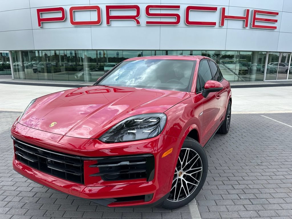 Certified 2025 Porsche Cayenne E-Hybrid AWD/4WD image 1