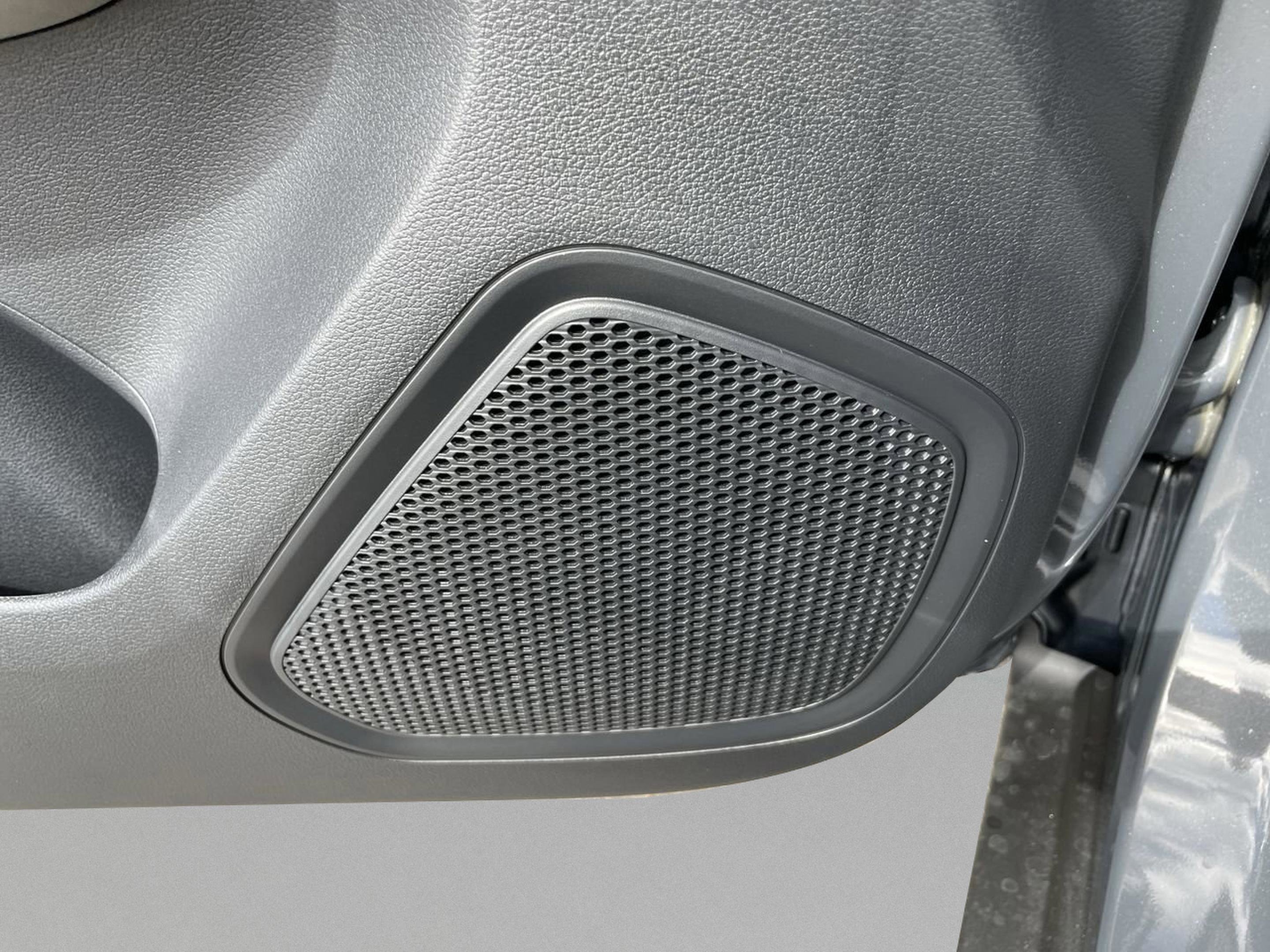 New 2026 Hyundai Venue SEL FWD image 30